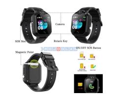 Novo- Vodootporni Deciji Smart Watch R7 - Mobilni Telefon - Fotografija 4/6