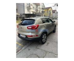 KIA SPORTAGE 2.0 CRDI 4WD STYLE - Fotografija 2/6